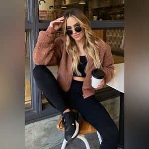 Fabletics Summit Teddy sherpa Jacket M toffee